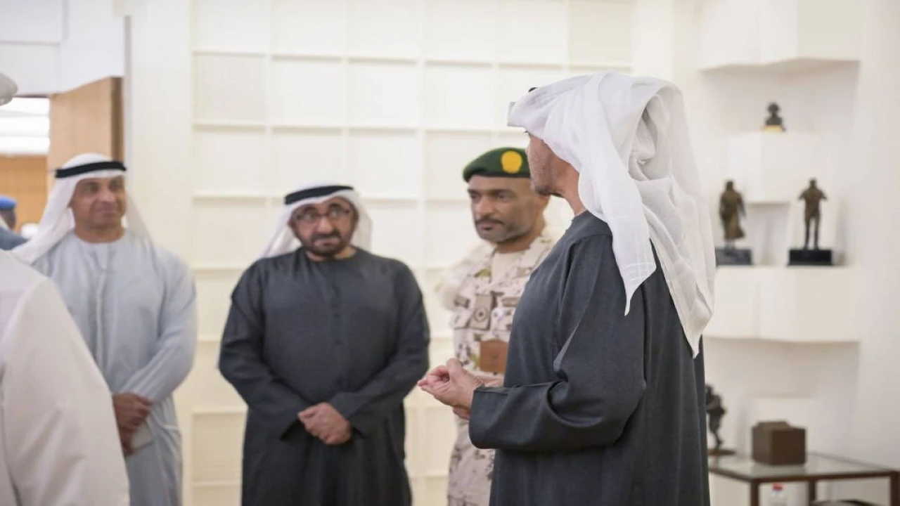 رئيس الدولة يتفقد جاهزية القوات المسلحة وقدراتها في مواجهة التحديات الطارئة ميدانيًا